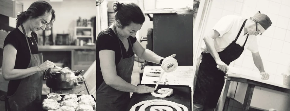 Tres momentos del obrador en blanco y negro: preparando masa, cerrando una caja y sacando una bandeja del horno.